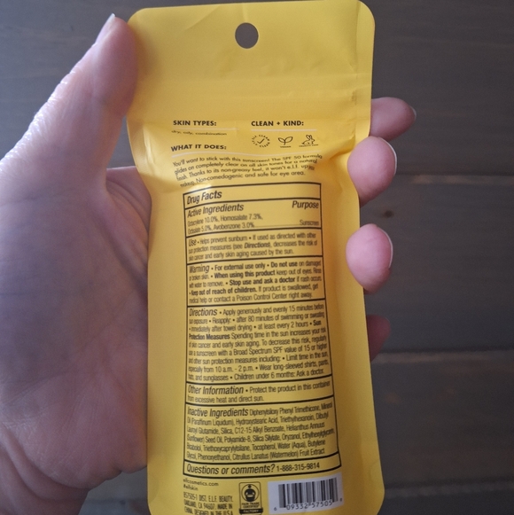 Roll On Sunscreen - Picture 2 of 4